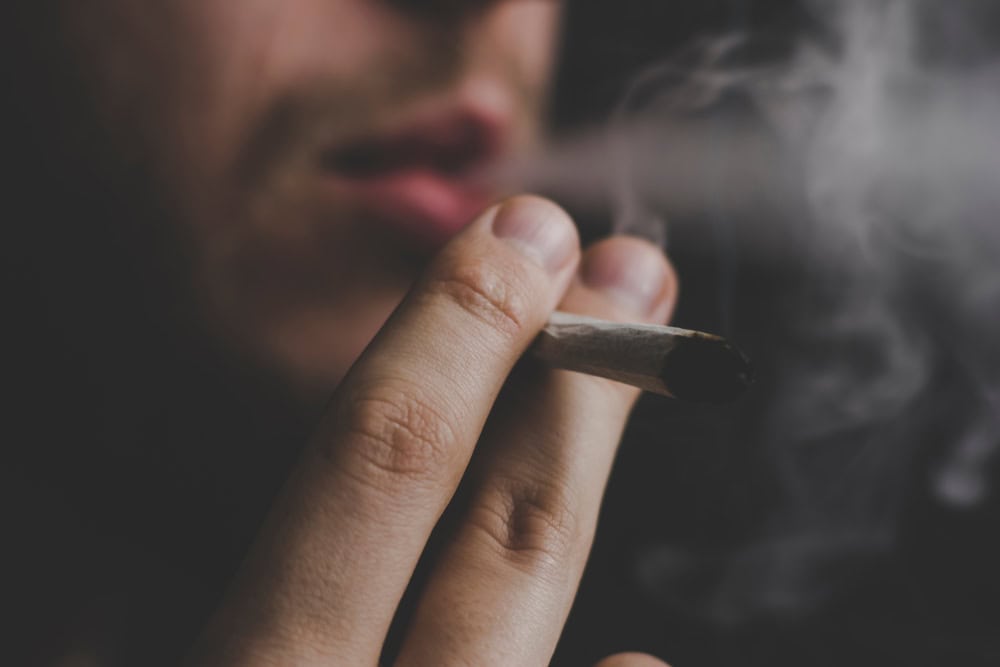 cannabis-marijuana-joint-blunt-tobacco-use-dangers-of-natural-drugs-addiction-dependence-brain-reward-system-addictive-substances
