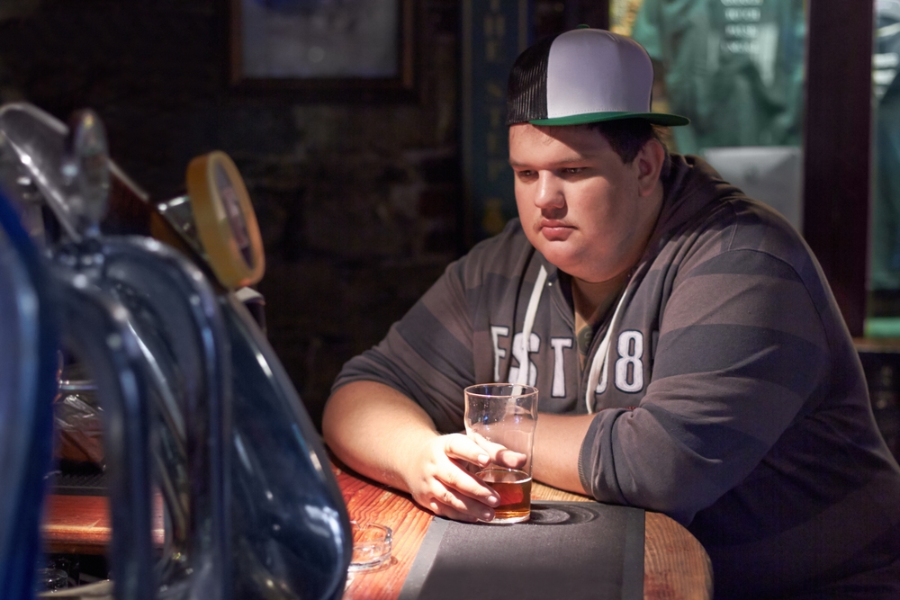 heavy-drinking-daily-life-friends-and-family-hide-their-drinking